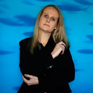 Lindie van Dyk Lindie Van Dyk - Financial Manager